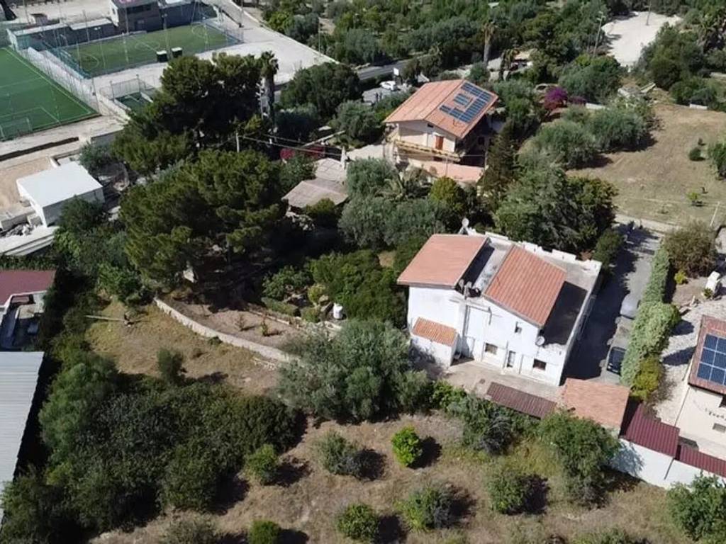 Villa a Noto in Contrda Madonna Marina S.N.C. - Foto 2