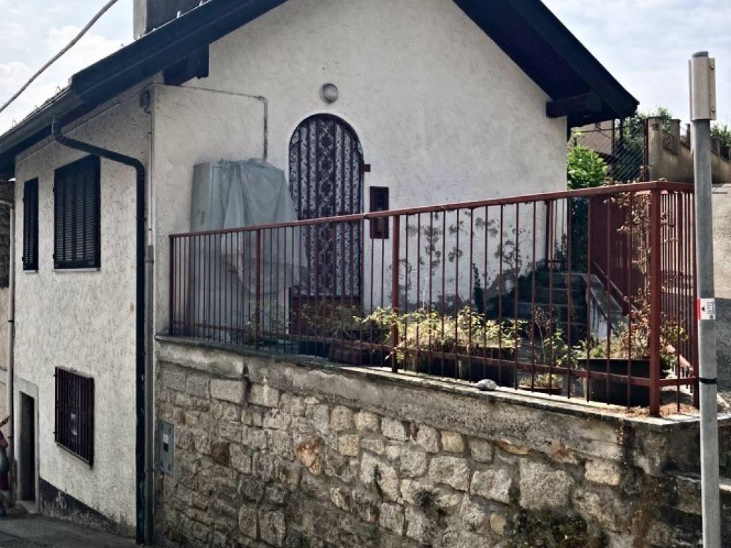 Casa indipendente a Madonna del sasso in Via Santuario, 8 - Foto 3