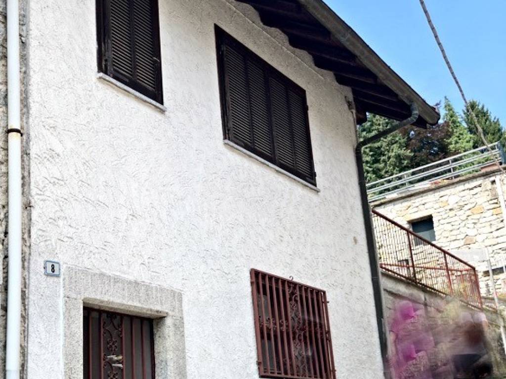 Casa indipendente a Madonna del sasso in Via Santuario, 8 - Foto 4