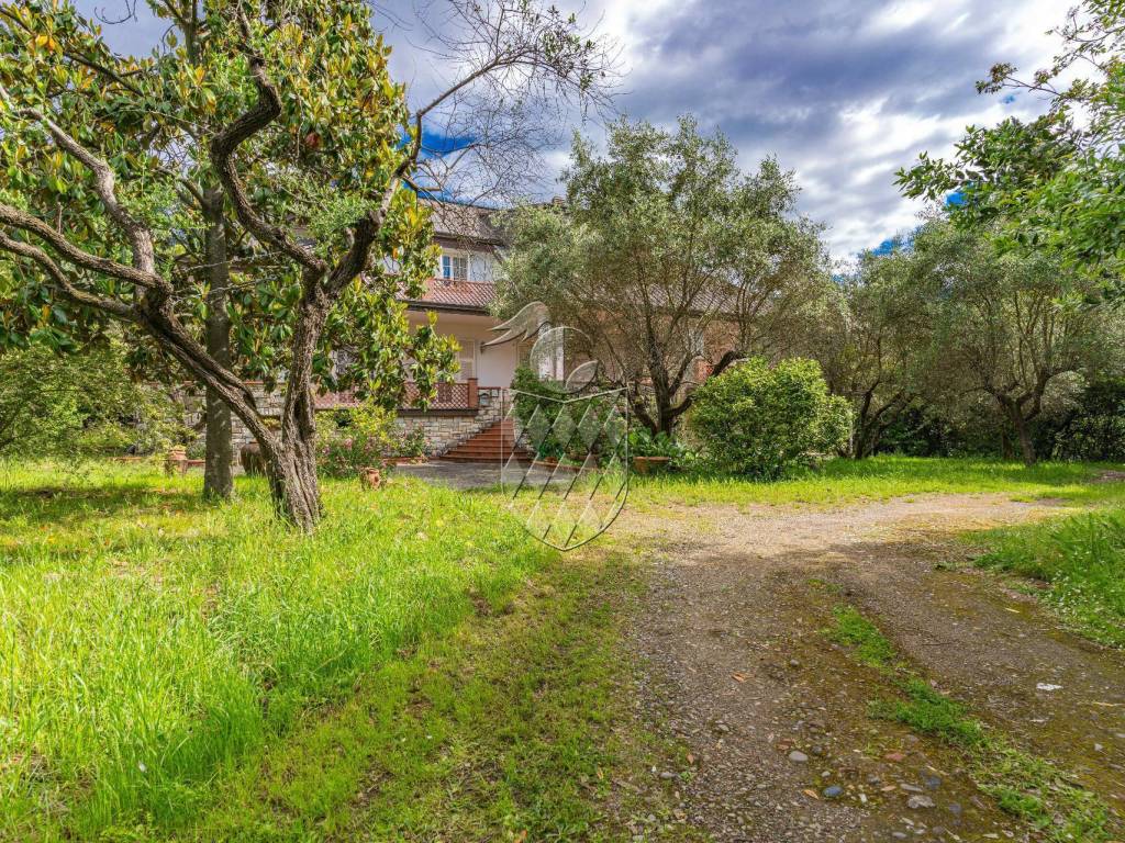 Villa a Castelnuovo magra in Via Case Rosse - Foto 3
