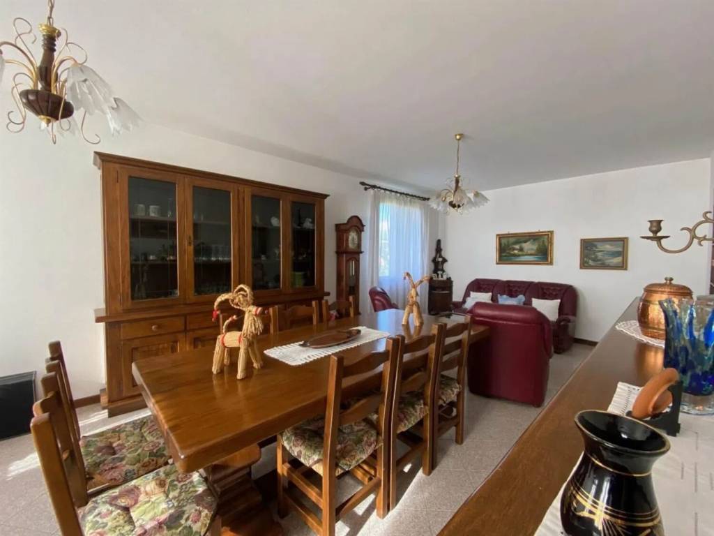 Villa a Due carrare in Via Iv Novembre, 107 - Foto 3