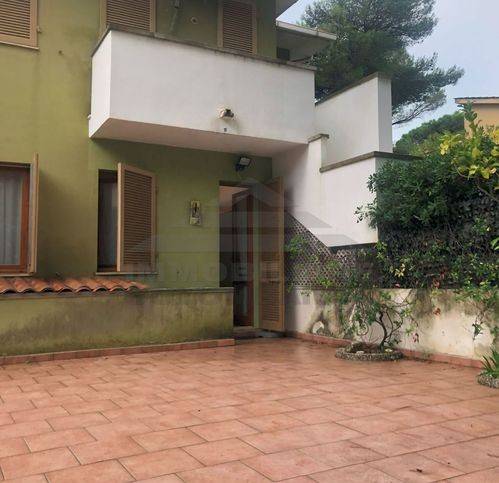 Villa a Rosignano marittimo in Via Leonardo Da Vinci 18 - Foto 2