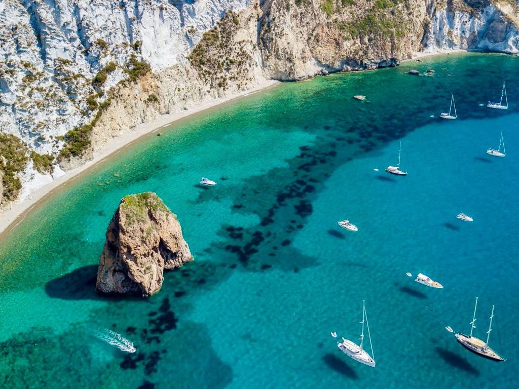 Villa a Ponza in Strada Provinciale Ponza-la Forna-Piano d'Incenso - Foto 2