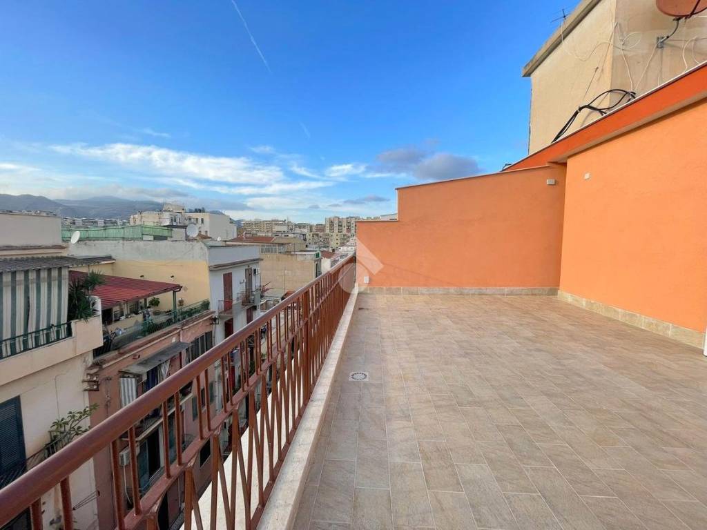 Appartamento a Palermo in Via Filippo de Lignamine, 7 - Foto 4