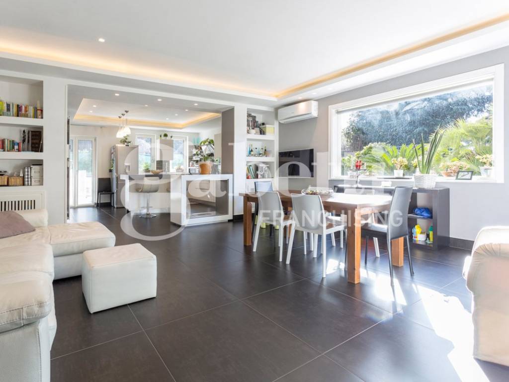 Villa a Marano di napoli in VIA MARANO QUARTO - Foto 2