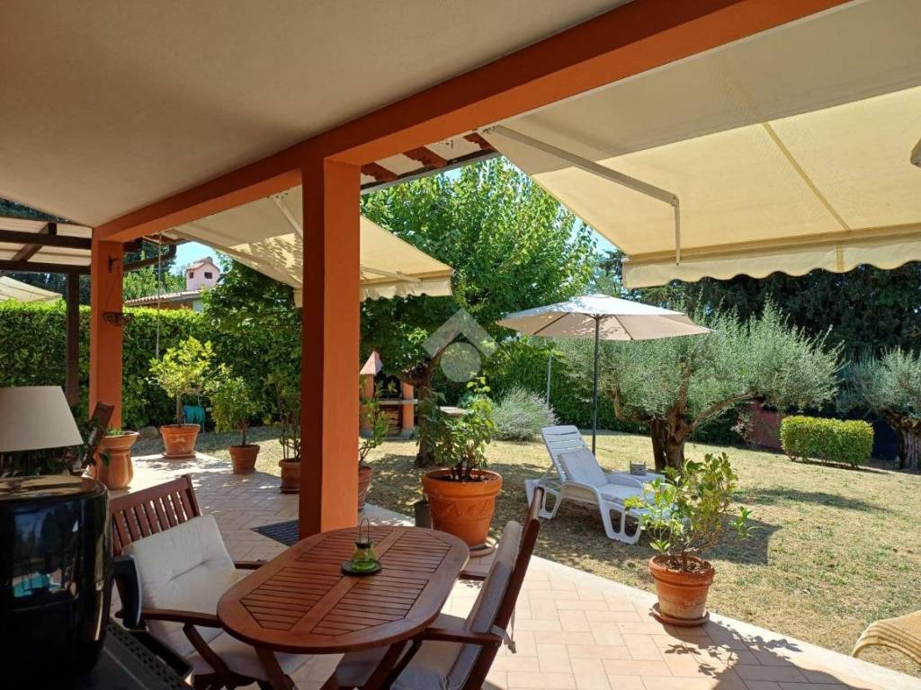 Villa a Perugia in STRADA SAN VETTURINO, 1 - Foto 3