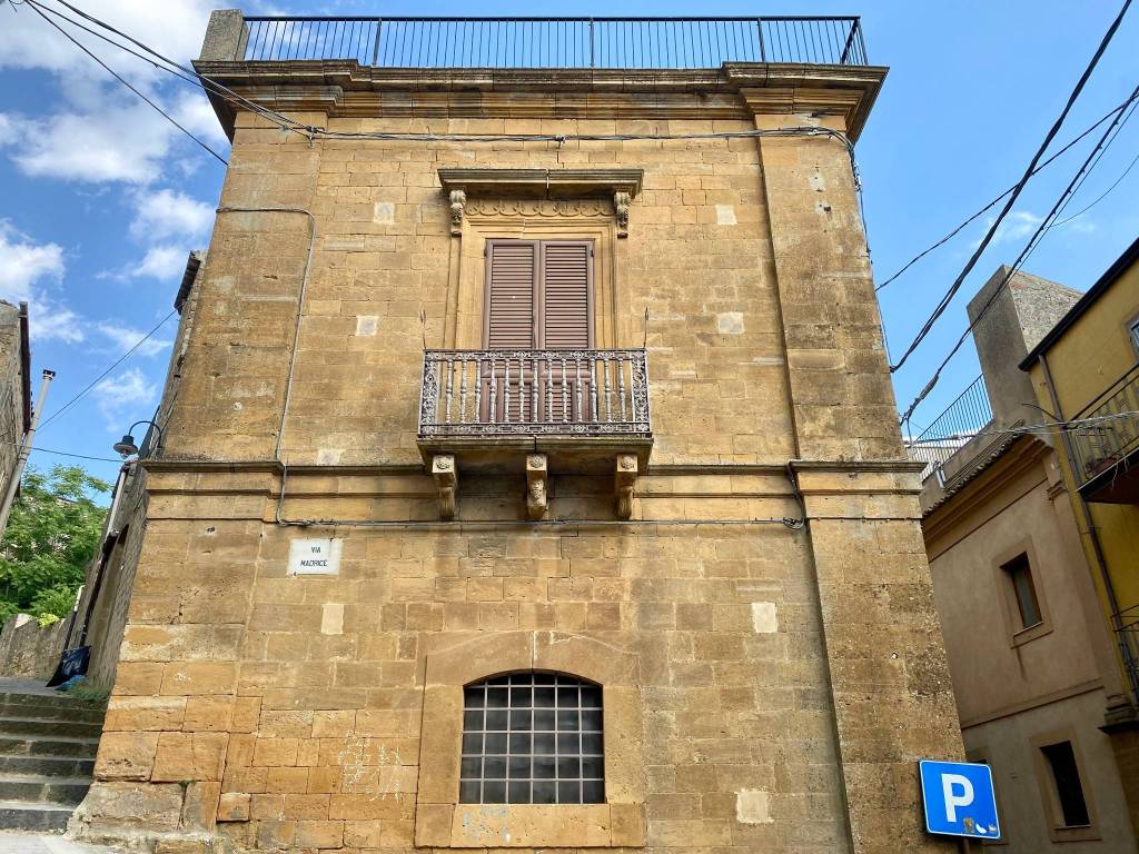Casa indipendente a Calascibetta in Via Conte Ruggero - Foto 3