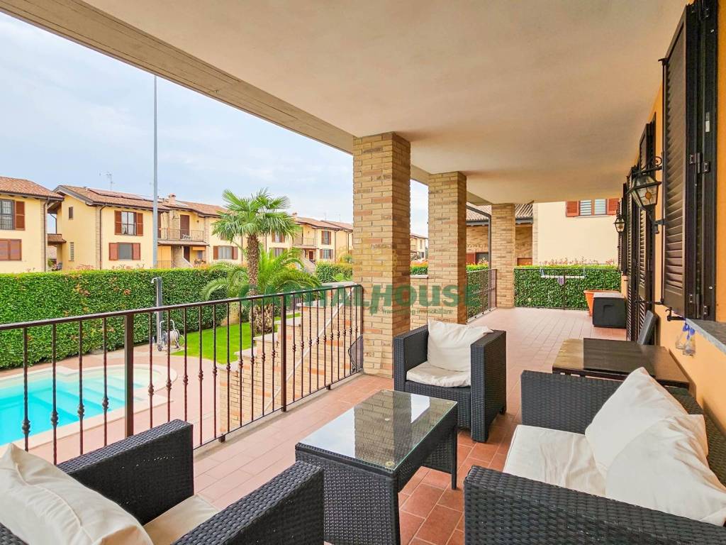 Villa a Ceranova in Via Grazia Deledda - Foto 4