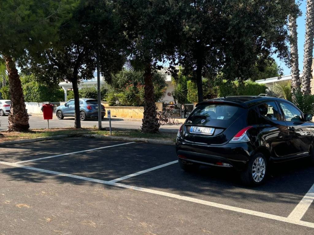 Box / garage a Carovigno in Via della Pineta, 7 - Foto 4