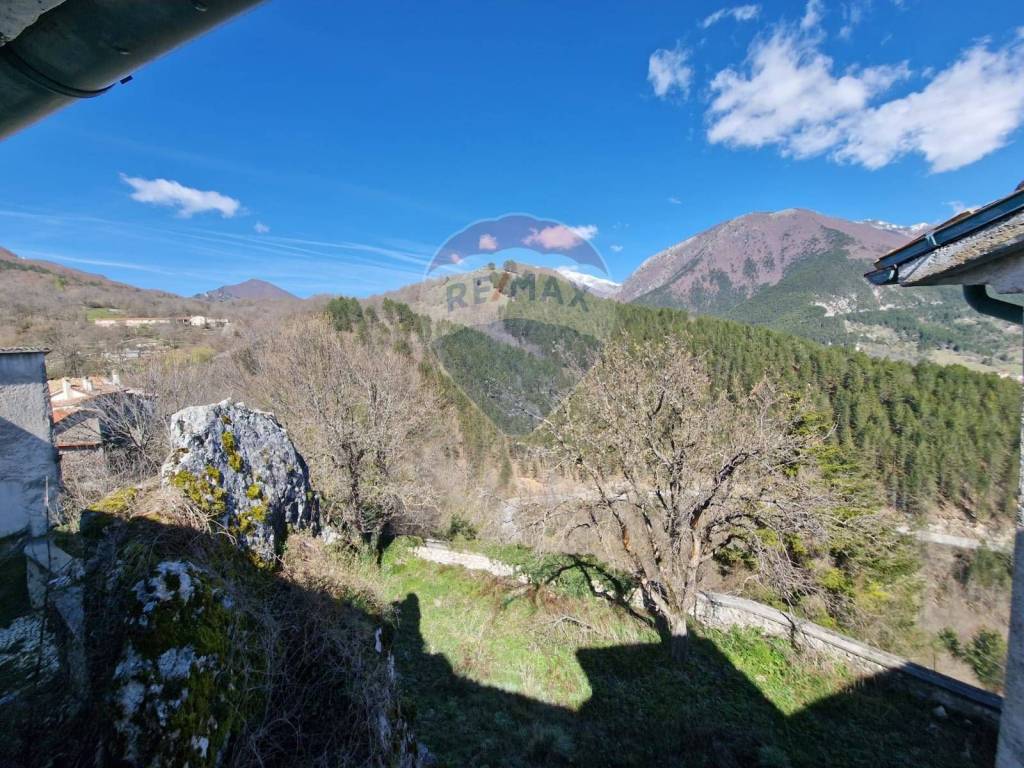 Appartamento a Civitella alfedena in Via Castello, 21 - Foto 3