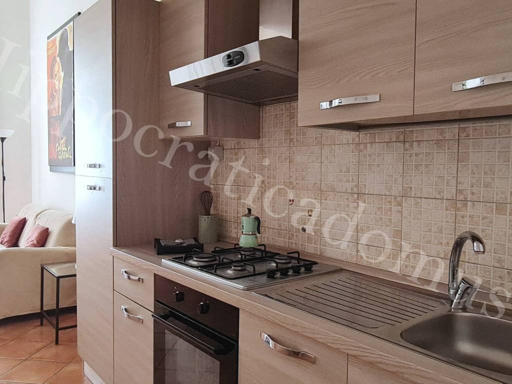 Appartamento a Salerno in Via Porta Rateprandi - Foto 5