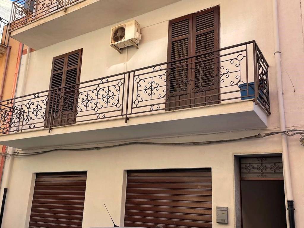 Appartamento a Cinisi in Via Faro Pizzoli - Foto 2