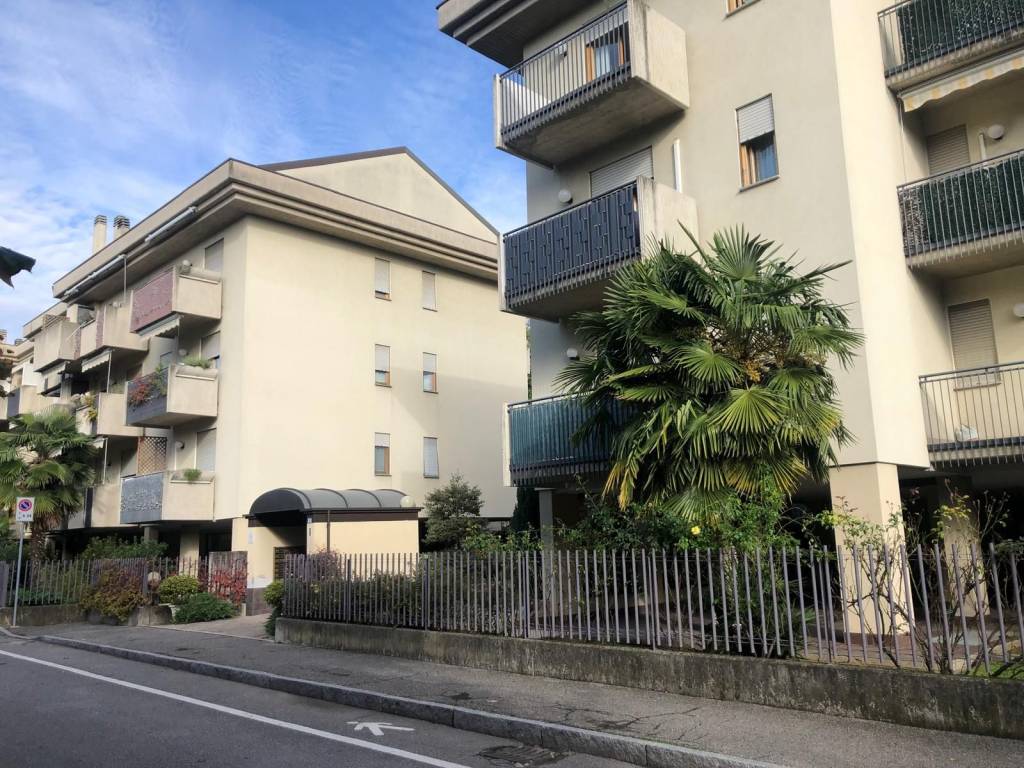 Appartamento a Boltiere in Via Caduti 6 Luglio - Foto 3