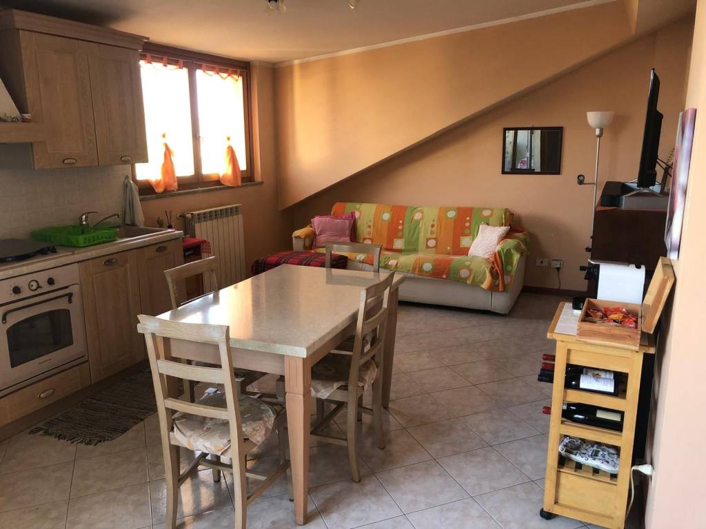 Appartamento a Boltiere in Via Caduti 6 Luglio - Foto 4