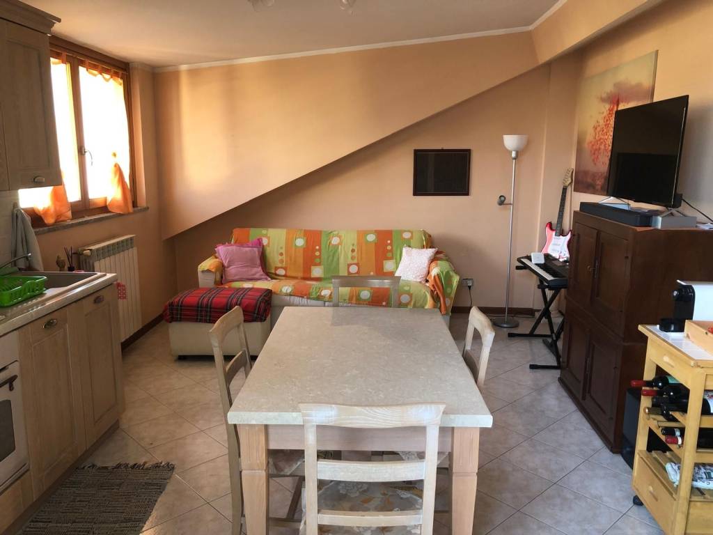Appartamento a Boltiere in Via Caduti 6 Luglio - Foto 5
