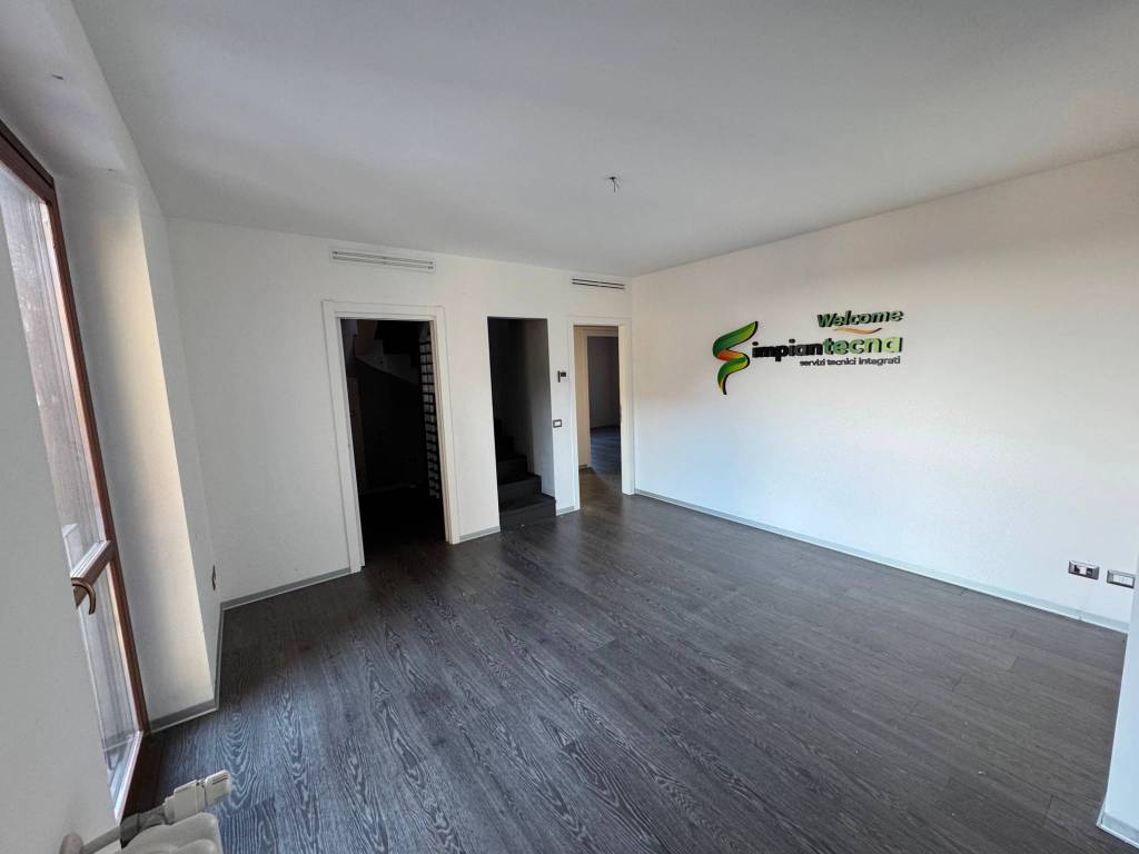 Appartamento a Fenegrò in Via Cristoforo Colombo - Foto 3