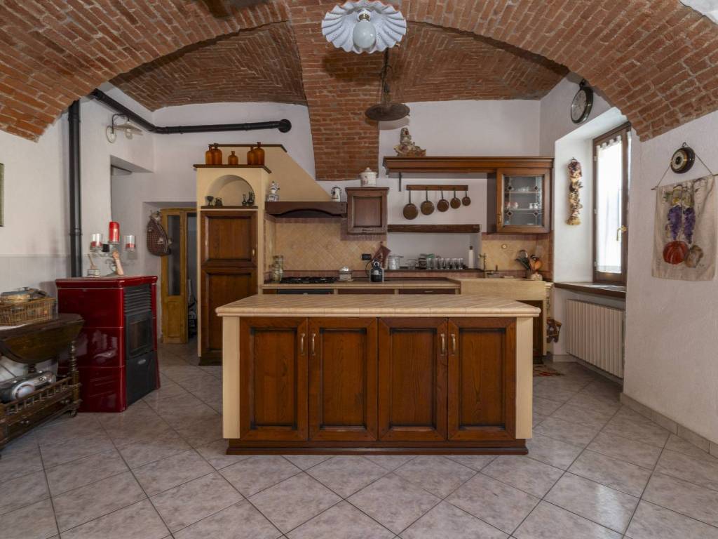 Casa indipendente a Caraglio in Via Bernezzo, 11 - Foto 2
