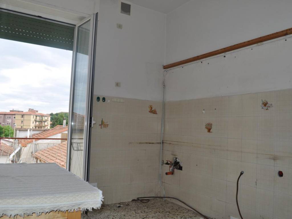 Appartamento a Jesi in Via Montegrappa, 13 - Foto 2