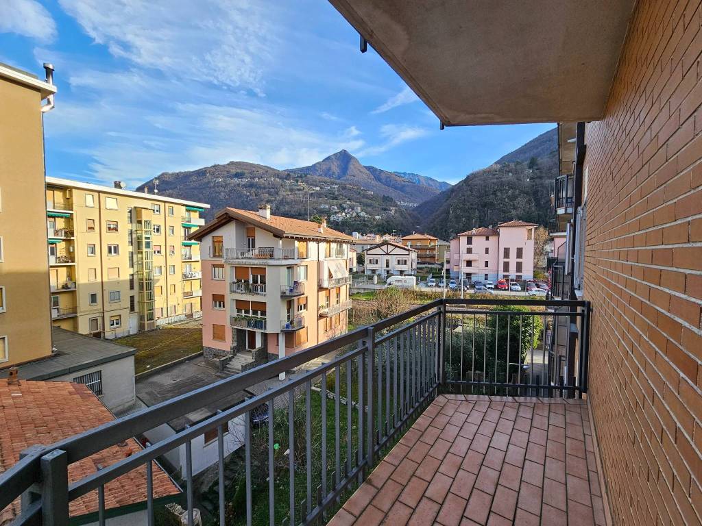 Appartamento a Dervio in Via dei Martiri della Liberazione - Foto 4