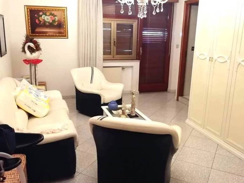 Appartamento a Catania in Via Lo Jacono Francesco - Foto 2