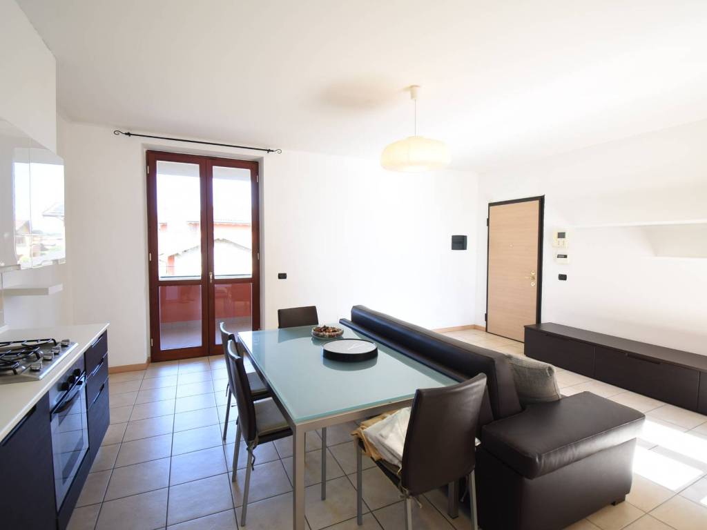 Appartamento a Lomagna in Via Galileo Galilei - Foto 3