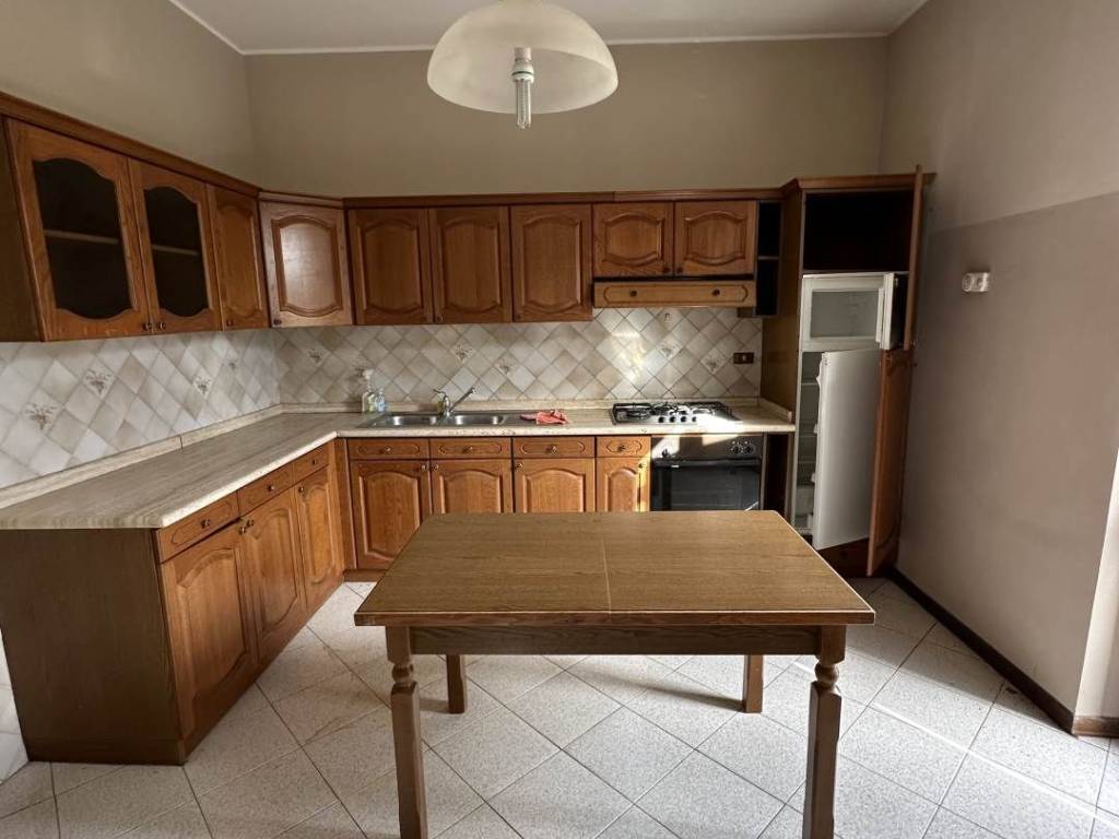 Appartamento a Cisterna di latina in Via Cesare Peroni - Foto 2