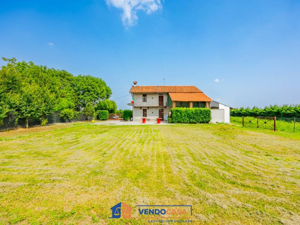 Rustico / casale a Centallo in Piazza Vittorio Emanuele II - Foto 2