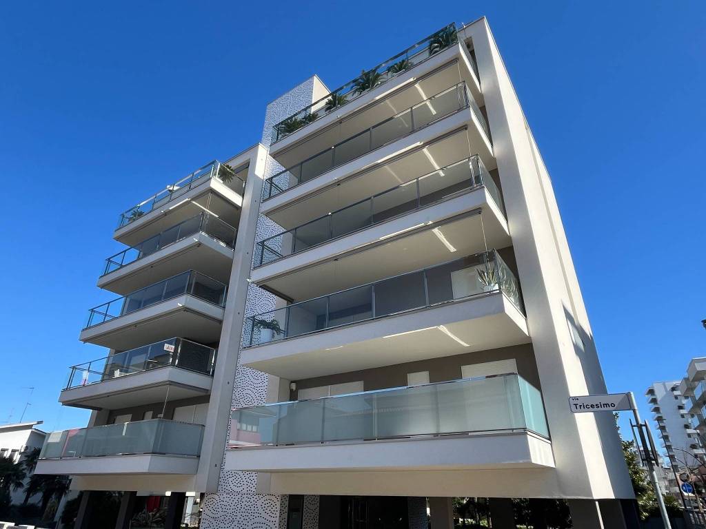 Appartamento a Lignano sabbiadoro in Viale Tricesimo - Foto 2