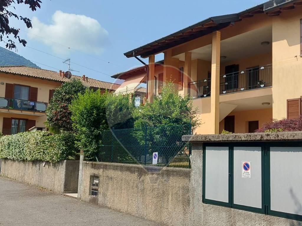 Appartamento a Cuvio in Via Giuseppe Maggi - Foto 2