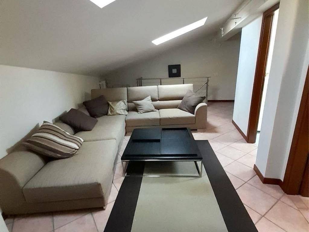 Appartamento a Porto mantovano in Strada Montata, 40 - Foto 2