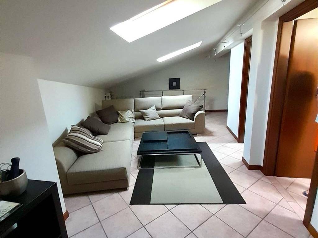 Appartamento a Porto mantovano in Strada Montata, 40 - Foto 3