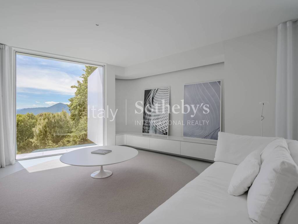 Villa a Luino in Via Dumenza - Foto 4