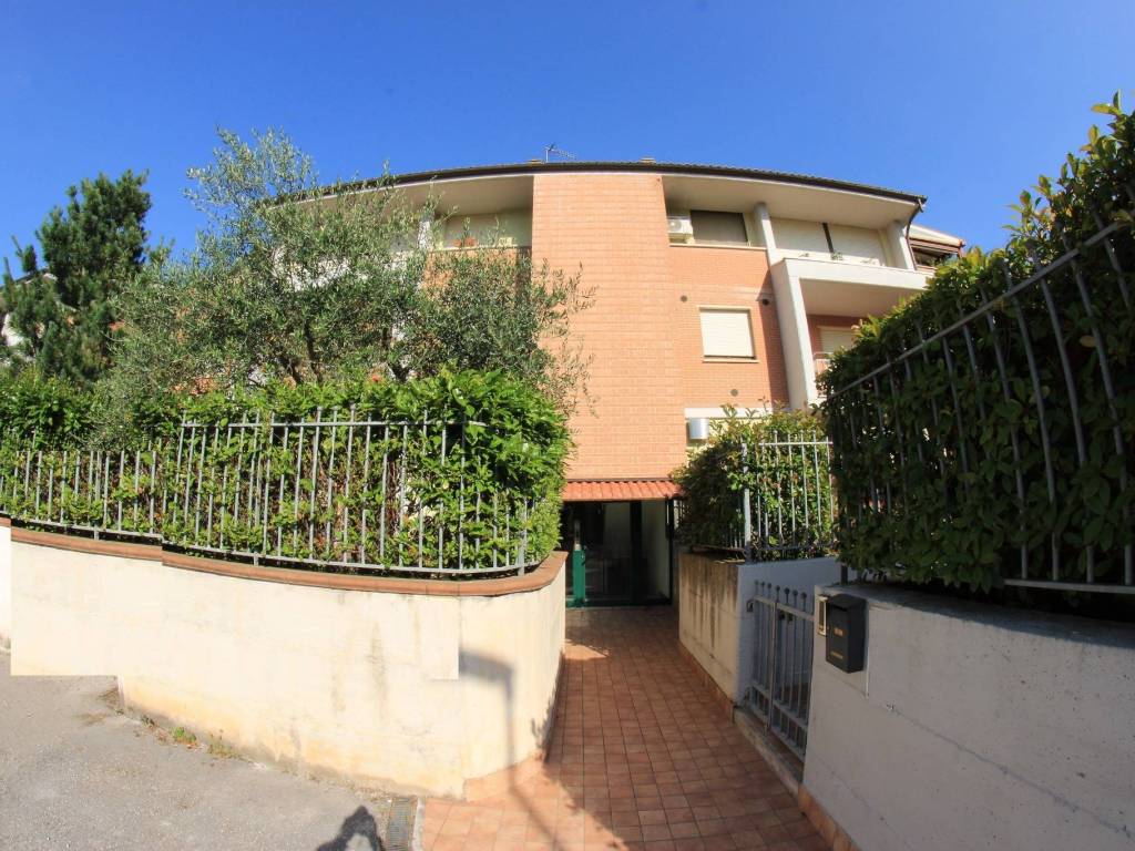 Appartamento a Fabriano in Via Carlo Urbani - Foto 2
