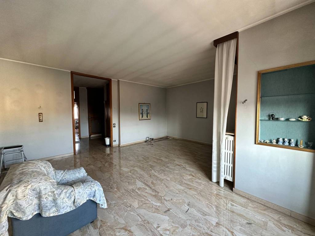 Appartamento a Alessandria in Viale Medaglie d'Oro, 19 - Foto 5