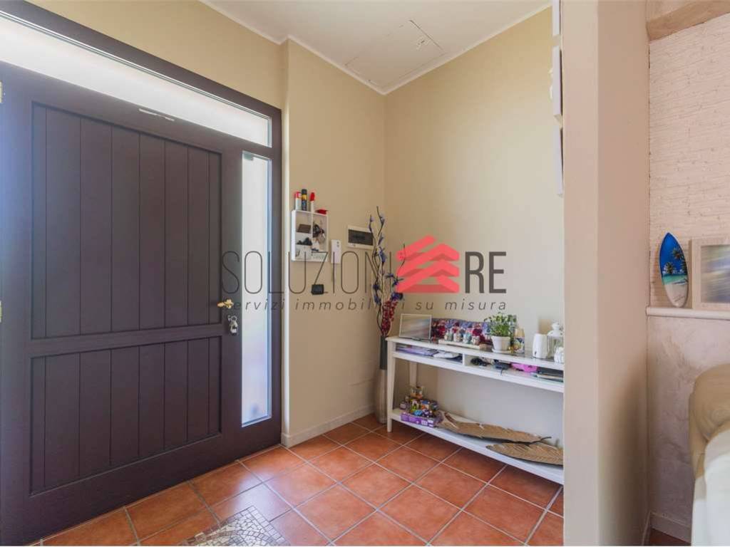 Villa a Oleggio in Via castelnovate, 19 - Foto 5