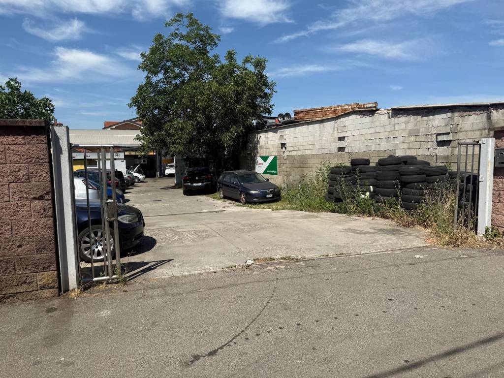 Immobile a Caronno pertusella in Via Amilcare Ponchielli, 120 - Foto 2