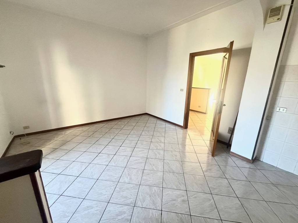 Appartamento a Vercelli in Viale della Rimembranza, 34 - Foto 2