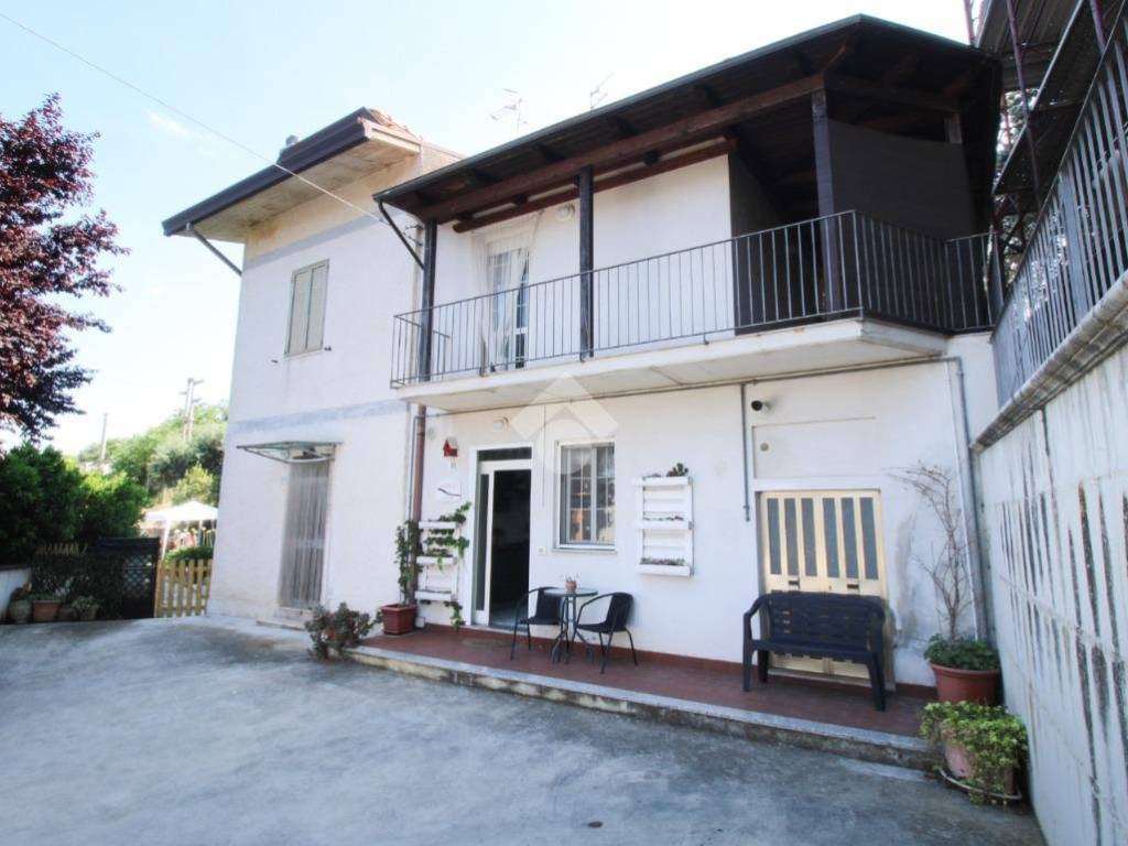 Casa indipendente a Ortona in CONTRADA RUSCITTI - Foto 2