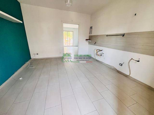 Appartamento a Comiso in Via dei faggi - Foto 4