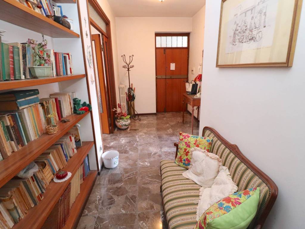 Appartamento a San benedetto del tronto in Viale Secondo Moretti, 24 - Foto 4