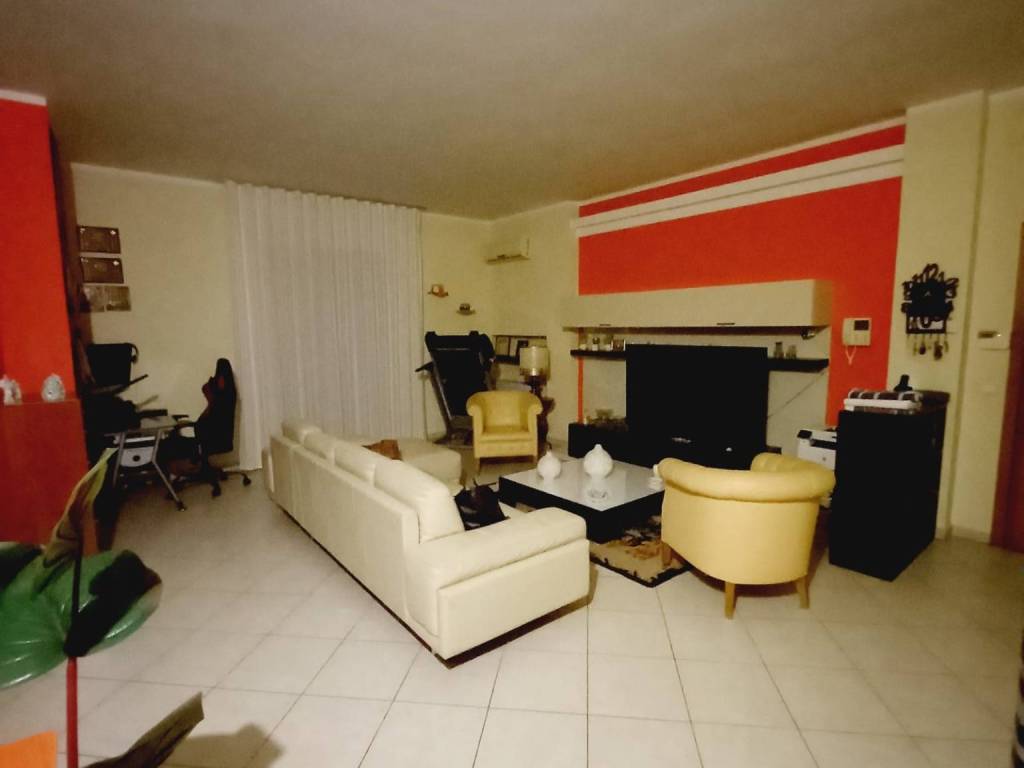 Appartamento a Manduria in Viale Piceno, 21 - Foto 5