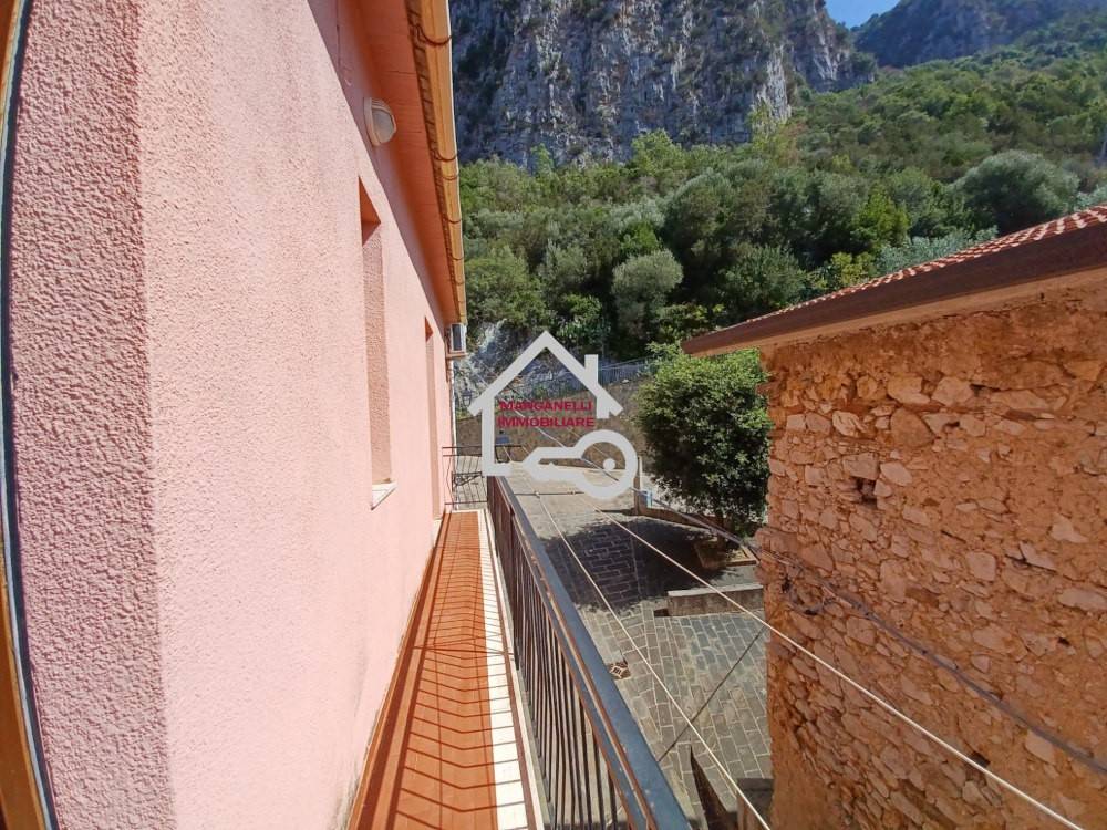 Palazzo / stabile a Giungano in Piazza Guglielmo Oberdan, 7 - Foto 3