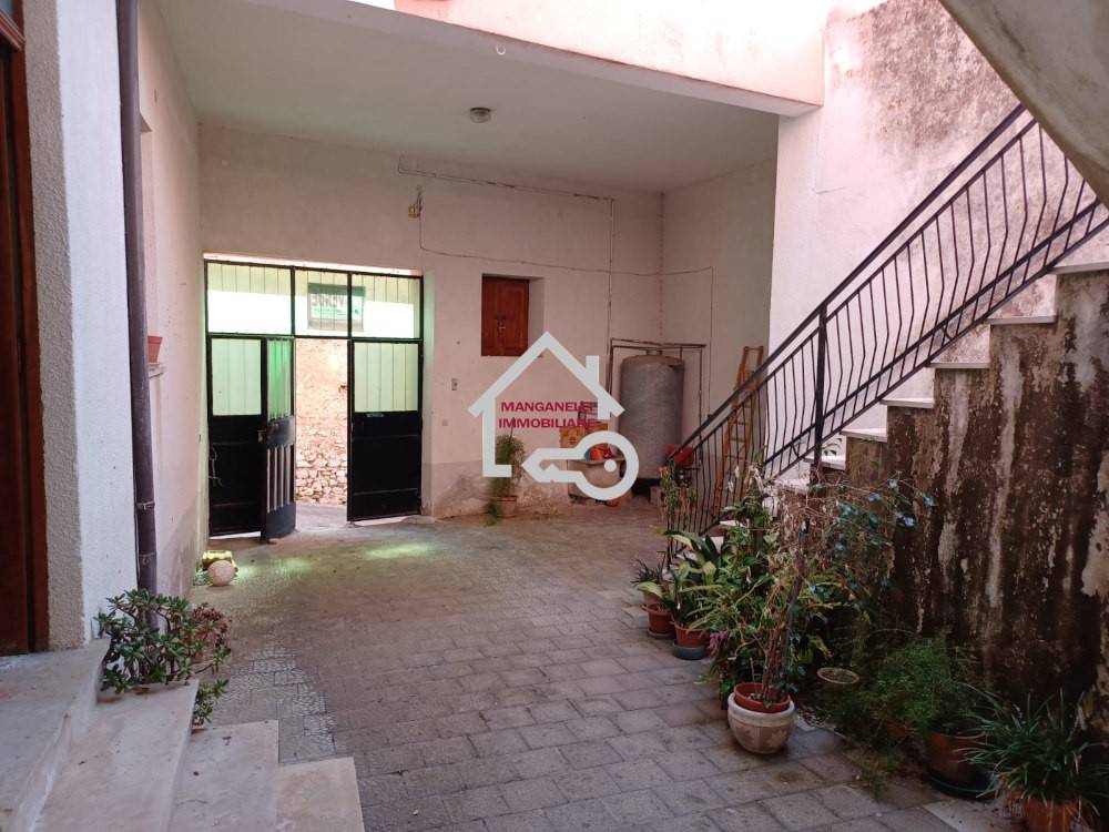 Palazzo / stabile a Giungano in Piazza Guglielmo Oberdan, 7 - Foto 4
