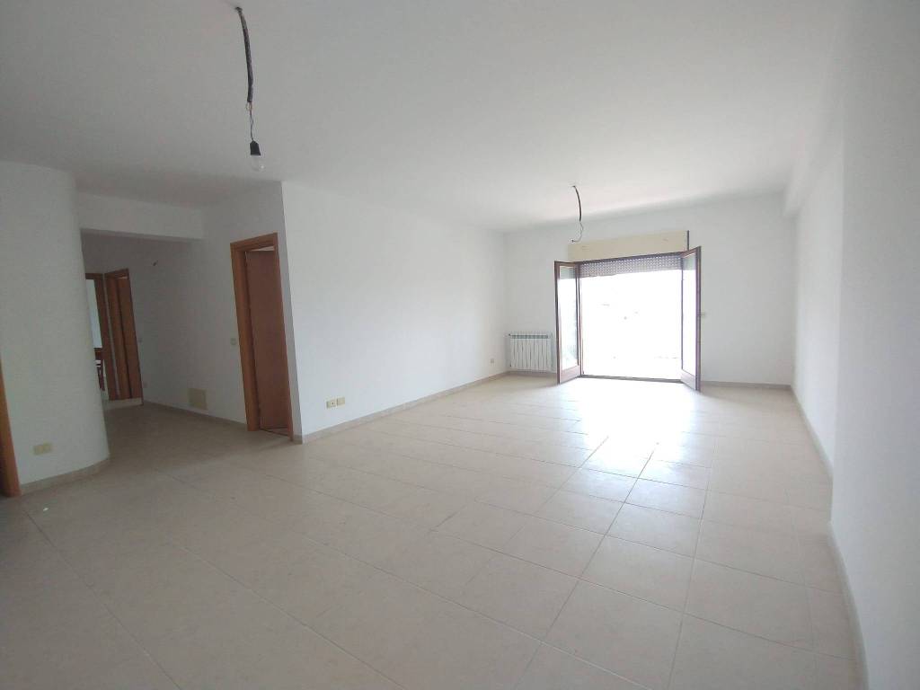 Appartamento a Reggio calabria in Via Reggio Campi Tronco 1, 13 - Foto 4