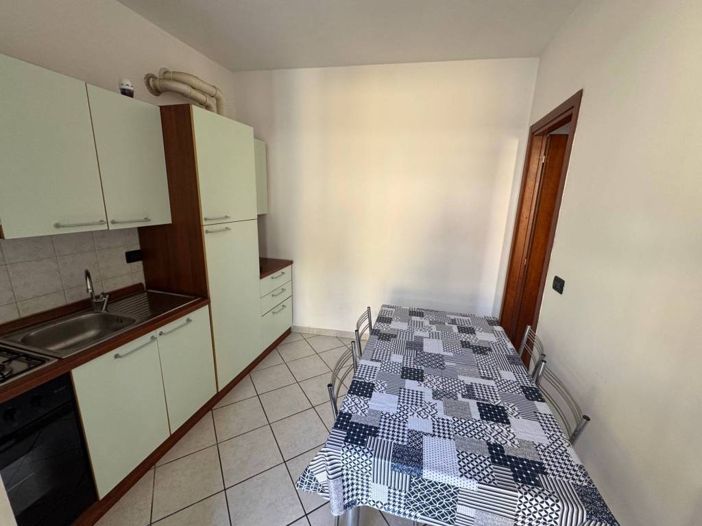 Appartamento a Alessandria in Via Inviziati, 26 - Foto 2