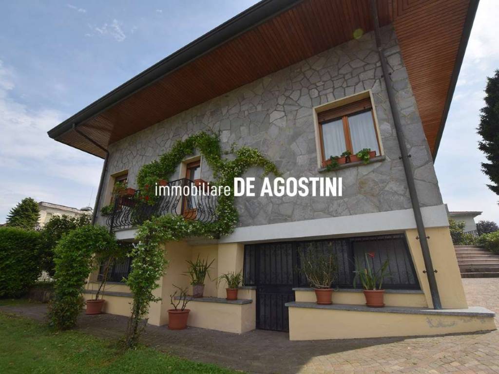 Casa indipendente a Castelletto sopra ticino in via XXV Aprile 1 - Foto 3
