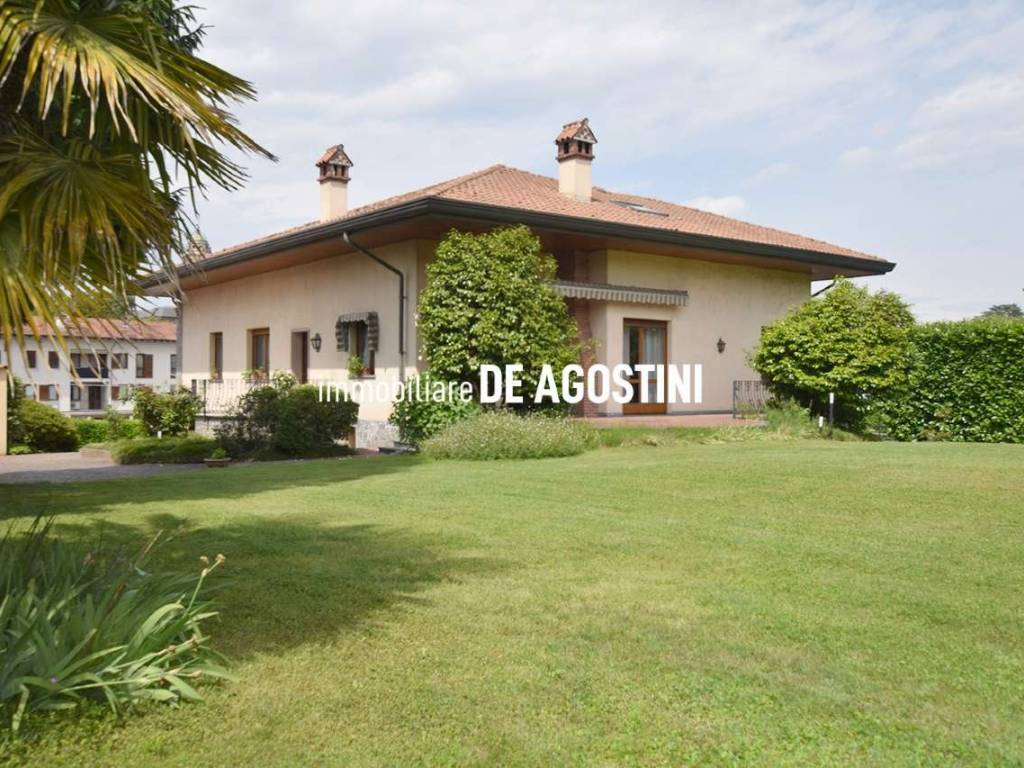 Casa indipendente a Castelletto sopra ticino in via XXV Aprile 1 - Foto 5