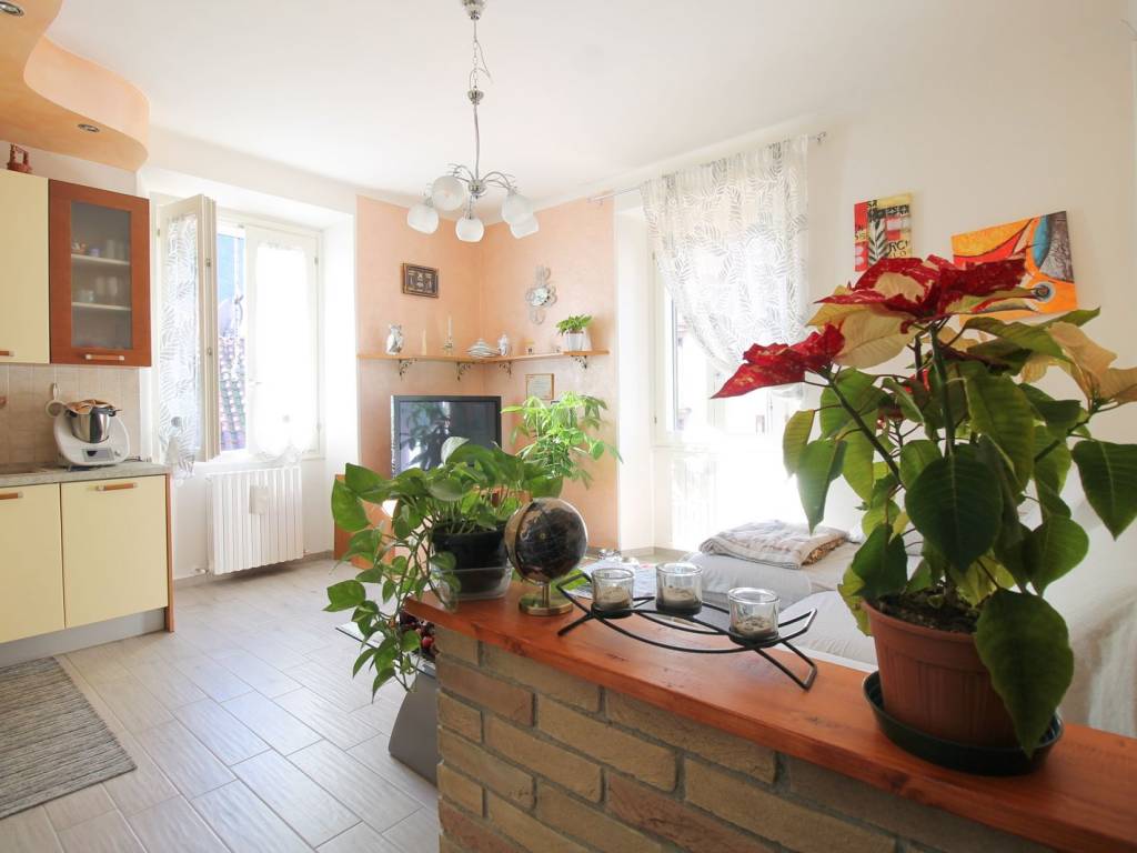 Appartamento a Como in Via alla Cava, 5 - Foto 2