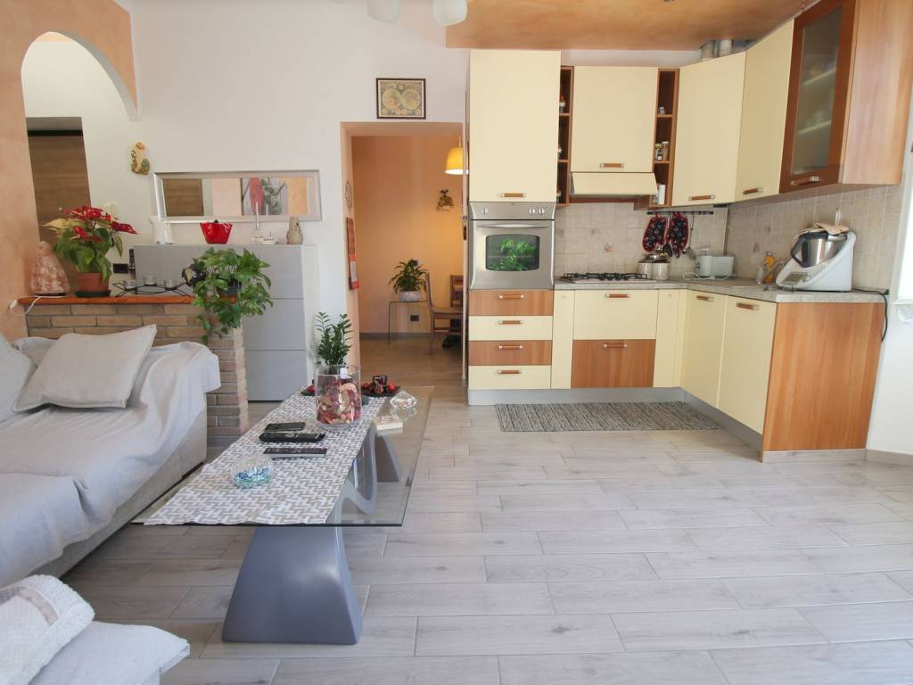Appartamento a Como in Via alla Cava, 5 - Foto 3