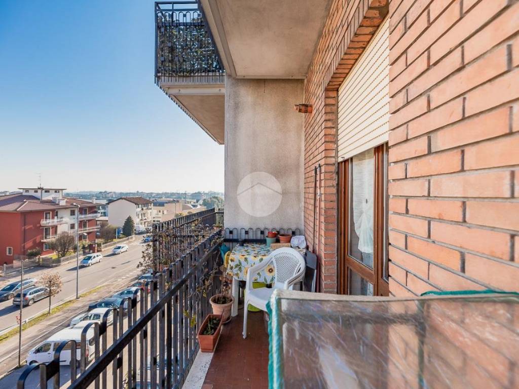 Appartamento a San giovanni lupatoto in Via Dott. F. Garofoli, 157 - Foto 4